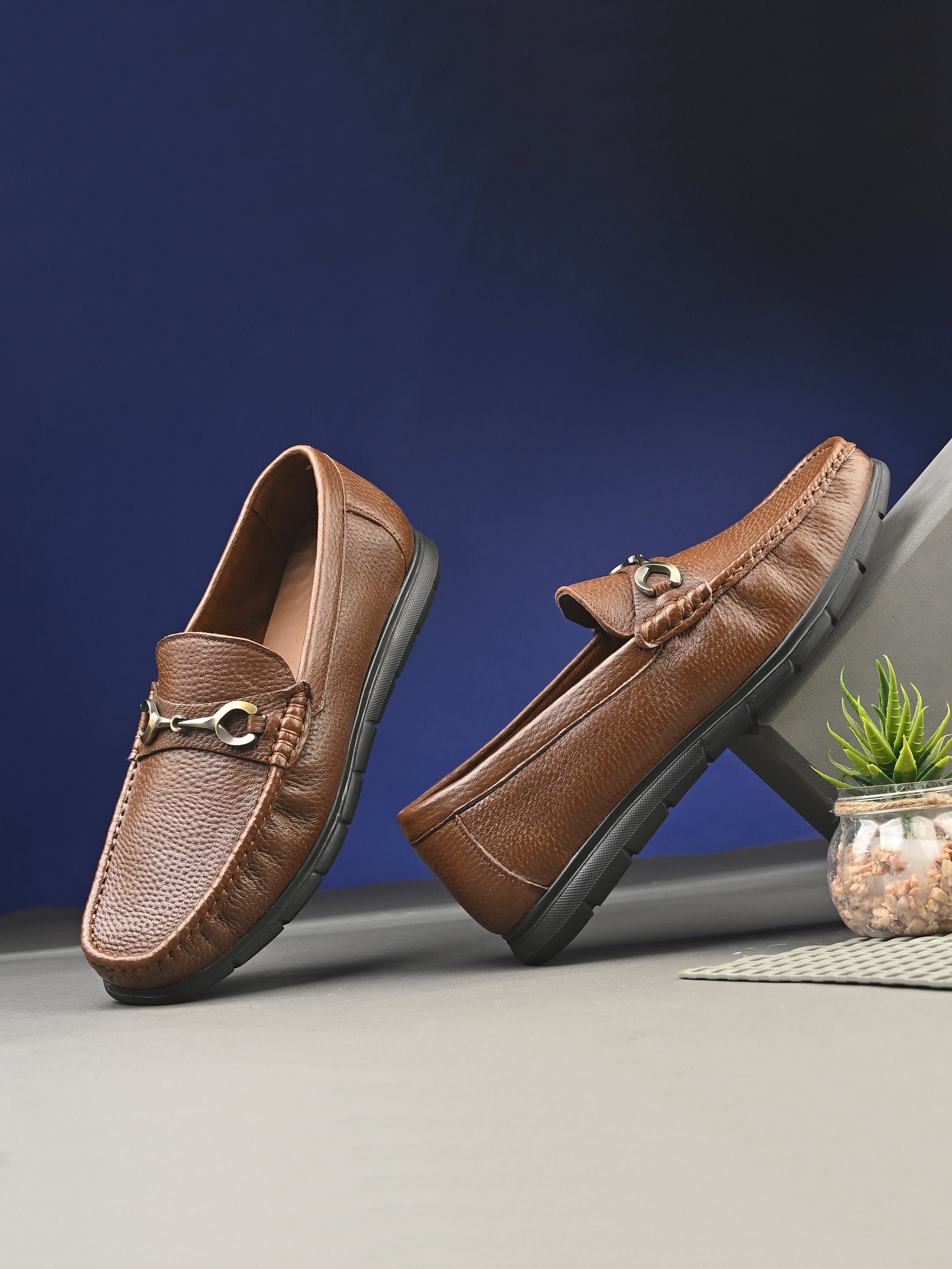 Pashmina Leather Loafers by Lafattio